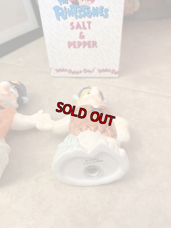 画像6: Flintstones Water Baffalo Ceramic Salt & Pepper with Box (B) / フリントストーン　箱入り陶器製、塩コショウのセット ウォーターバッファロー (6)