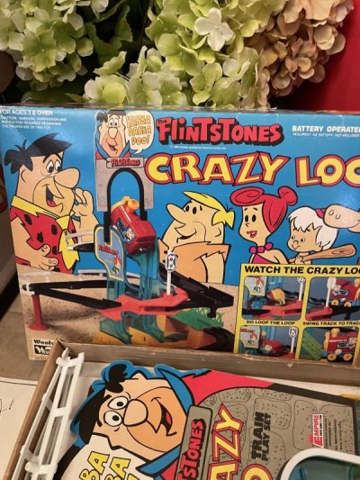 画像1: Hanna Barbera Flintstones Plastic crazy Loco Game Train Set with Box 1980 / フリントストーン 箱入り クレイジー トレインセット