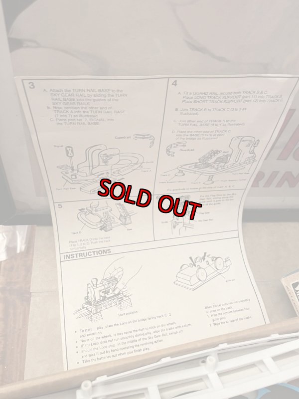 画像2: Hanna Barbera Flintstones Plastic crazy Loco Game Train Set with Box 1980 / フリントストーン　箱入り　クレイジー　トレインセット (2)