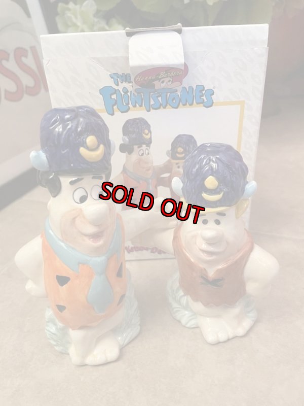 画像1: Flintstones Water Baffalo Ceramic Salt & Pepper with Box (B) / フリントストーン　箱入り陶器製、塩コショウのセット ウォーターバッファロー (1)