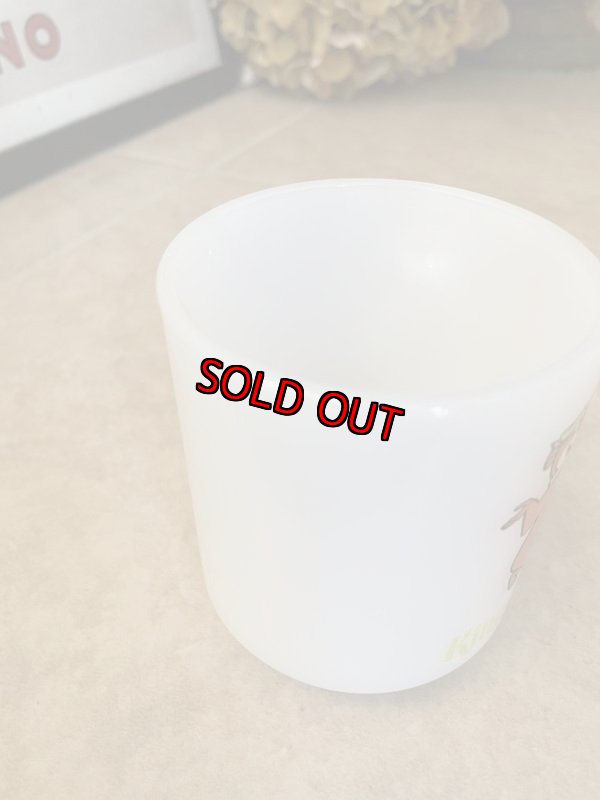 画像2: Yogi Bear Kings Island Glasbake milk glass  Mug / ヨギベア  キングスアイランド　グラスベイクミルクグラス　マグ  1982 年 (2)