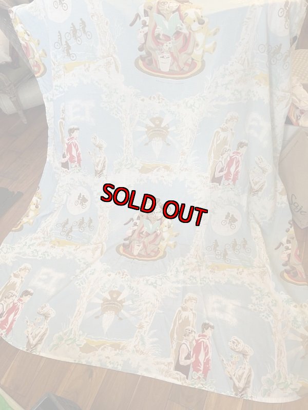 画像1: ET Bed Spread Cover Fabric Sheet/ ET、イーティーのベッドカバー (1)