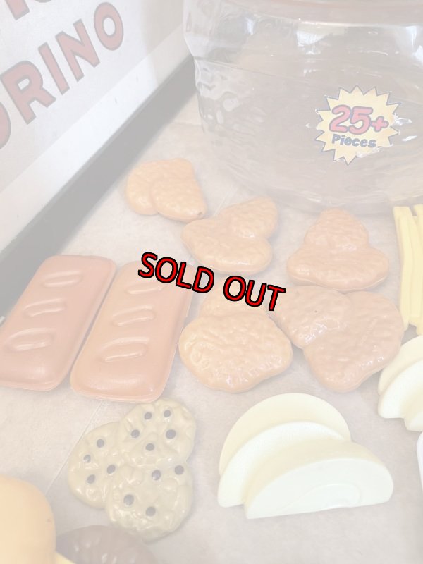 画像8: McDonald’s hamburger style play food set 32Pieces  / マクドナルドのハンバーガー型ケース、プレイフードセット 32ピース　 (8)