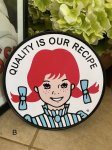 画像1: Wendy’s Small Plastic Sign (B) / ウエンディーズ　小さな看板、サイン、ストアディスプレイ (1)