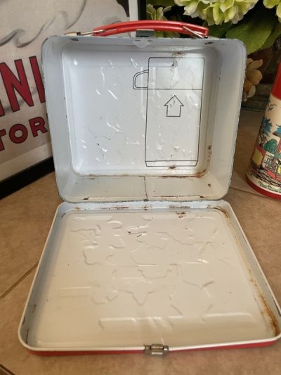 画像2: Mickey Mouse Disney Express Tin Lunch Box With Thermos / ミッキーマウスのディズニーエクスプレス、ティン製 ランチボックス 水筒付き 70年代