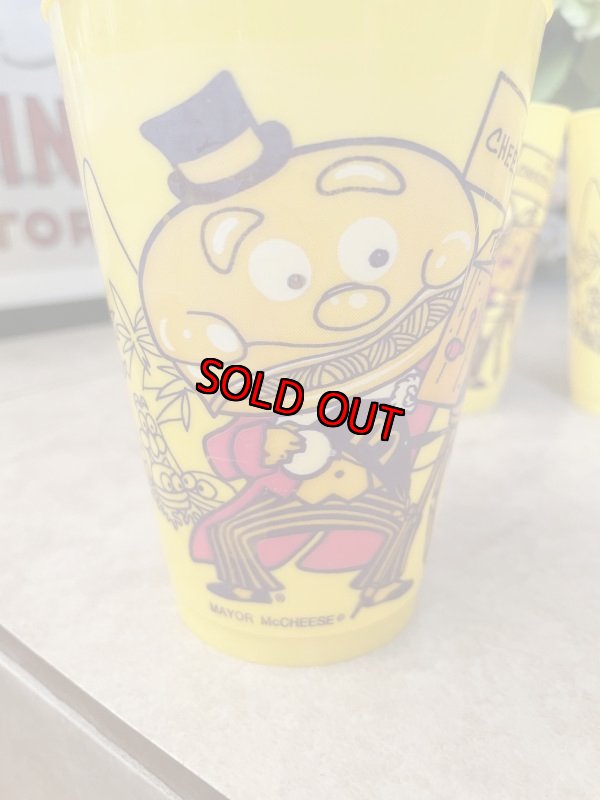 画像3: McDonald’s Yellow Plastic Cup mayor McCheese Set of 4 (C) 1977 / マクドナルドのプラスチック製、メイヤーマックチーズ、イエローコップ、4個セット (3)