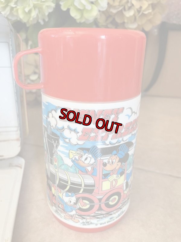 画像11: Mickey Mouse Disney Express Tin Lunch Box With Thermos / ミッキーマウスのディズニーエクスプレス、ティン製　ランチボックス 水筒付き 70年代 (11)