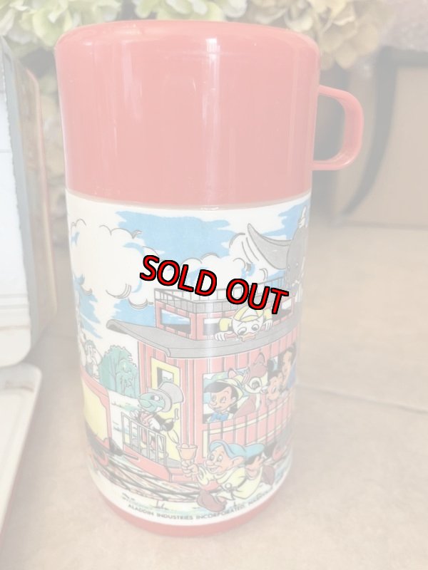 画像9: Mickey Mouse Disney Express Tin Lunch Box With Thermos / ミッキーマウスのディズニーエクスプレス、ティン製　ランチボックス 水筒付き 70年代 (9)