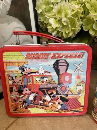 画像1: Mickey Mouse Disney Express Tin Lunch Box With Thermos / ミッキーマウスのディズニーエクスプレス、ティン製 ランチボックス 水筒付き 70年代