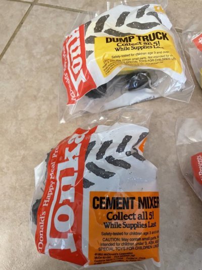 画像2: McDonald’s Tonka meal toy set of 5 (A) / マクドナルドのトンカ ミールトイ 未開封 5点セット