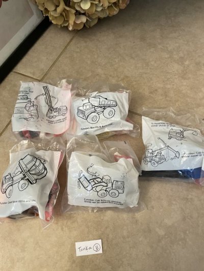 画像1: McDonald’s Tonka meal toy set of 5 (B) / マクドナルドのトンカ ミールトイ 未開封 5点セット