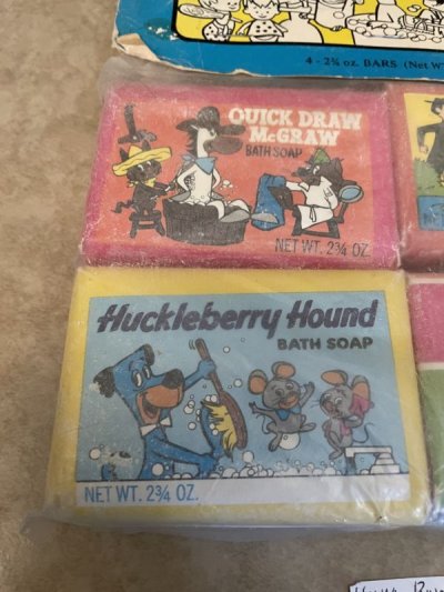 画像2: Hanna barbera Yogi Huckleberry,Flintstones 1976 soap set of 4 (B) / ハンナバーベラ ヨギ、ハックル、フリントストーン 袋入りソープ4個セット