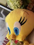 画像9:  Looney Tunes Tweety  Large Plush Doll  /  ルーニーテューンズ   トゥイーティー ぬいぐるみ　50cm (9)