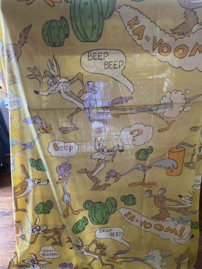画像1: Looney Tunes Yellow Flat Fabric Sheet / ルーニーチューンズのイエロー、フラットシーツ