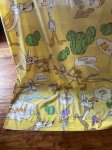 画像1: Looney Tunes Yellow Flat Fabric Sheet / ルーニーチューンズのイエロー、フラットシーツ (1)