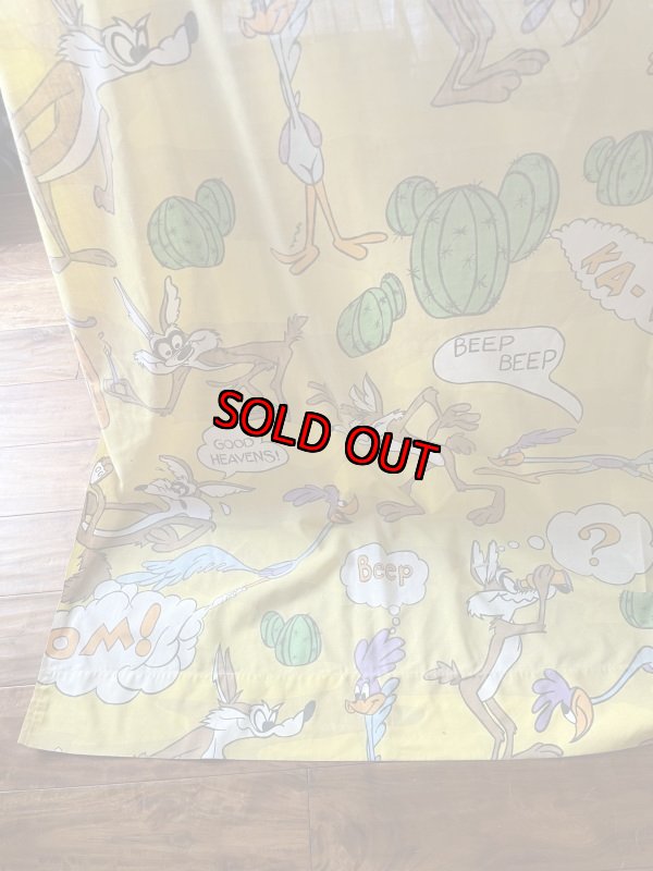 画像1: Looney Tunes Yellow Flat Fabric Sheet / ルーニーチューンズのイエロー、フラットシーツ (1)