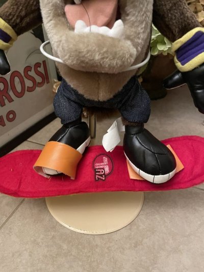 画像2:  Looney Tunes Tasmanian Devil snowboard Plush Doll (B) /  ルーニーテューンズ  タスマニアデビル　スノーボード　ぬいぐるみ　