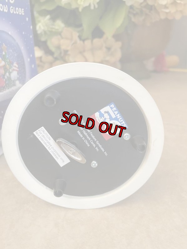 画像12: Peanuts Snoopy Christmas Snow Globe musical ball  with box / ピーナッツ、スヌーピー 箱入りスノーボールのオルゴール (12)