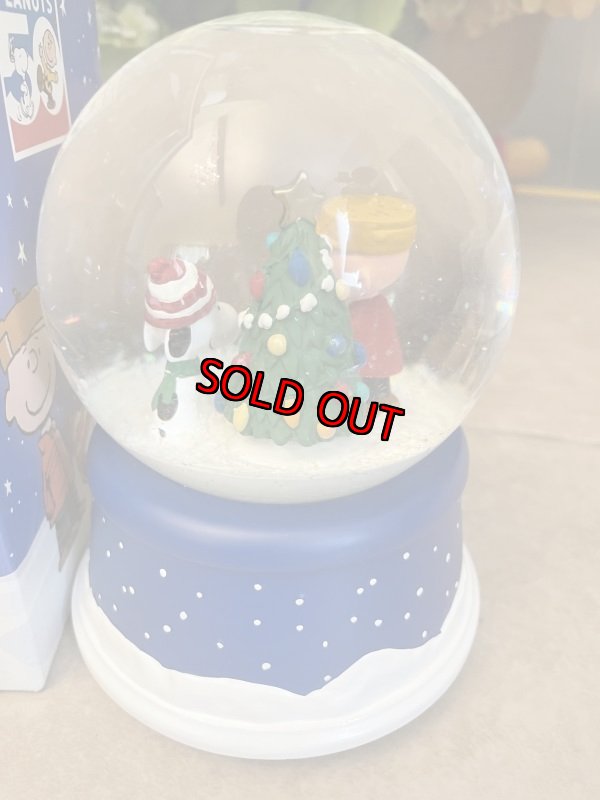 画像8: Peanuts Snoopy Christmas Snow Globe musical ball  with box / ピーナッツ、スヌーピー 箱入りスノーボールのオルゴール (8)