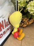 画像4:  Looney Tunes Tweety red gloves Plush Doll (C) / ルーニーテューンズ   トゥイーティー レッドグローブ　ボクシングぬいぐるみ　 (4)