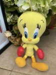 画像1:  Looney Tunes Tweety red gloves Plush Doll (C) / ルーニーテューンズ   トゥイーティー レッドグローブ　ボクシングぬいぐるみ　 (1)