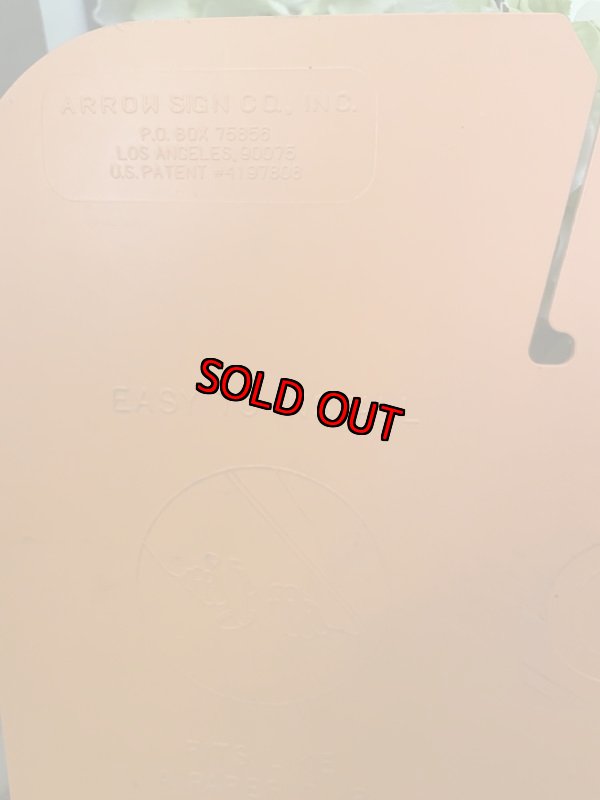 画像9: No Parking Plastic Orange Street Sign  / ノーパーキング　プラスチック製　オレンジサイン、看板、道路標識 (9)