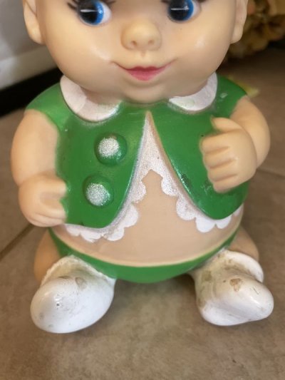 画像2: Green cloth Baby UNEEDA Vinyl Squeak Doll 1968 /  グリーンの洋服のベイビー、ソフビ、ラバードール　
