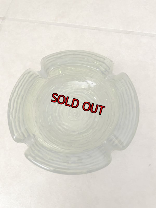 画像2: Avocado Green Anchor Hocking  Glass Ashtray (S)  / アンカーホッキング　アボカドグリーン　アシュトレイ　灰皿 (2)