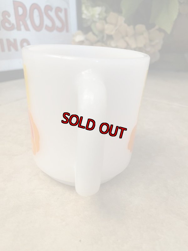 画像9: Carl’s Jr Glasbake milk glass  Mug /   カールスジュニア　グラスベイク　ミルクグラス　マグ   (9)