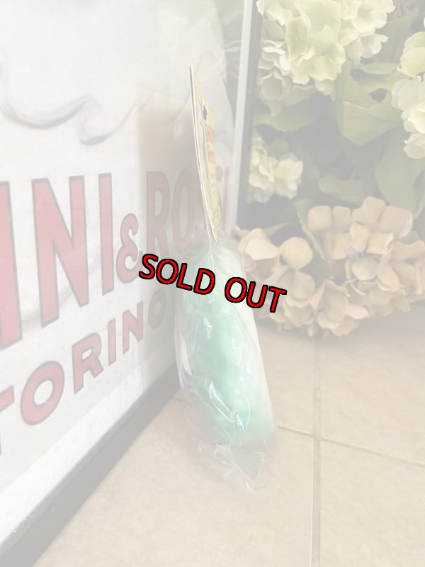 画像4: Peanuts Snoopy Christmas Wreath Vinyl Squeak Doll with bag / ピーナッツ スヌーピー 袋入りクリスマスリース ソフビドール (4)