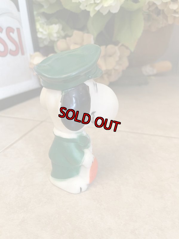 画像6:  Peanuts Snoopy US Mail Vinyl Squeak Doll  / ピーナッツ スヌーピー 郵便配達 ソフビドール (6)