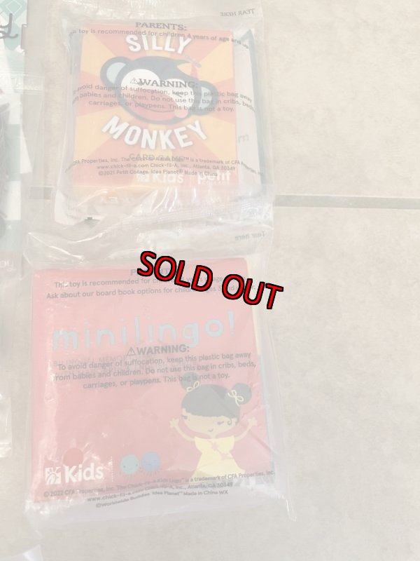 画像2: Chick-Fil-A meal toy set of 10 (B) /  チックフィレイ 袋入り ミールトイ 10点セット (2)