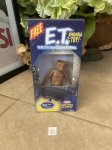 画像1: Kraft Macaroni Cheese ET Figure With Box (B) / 箱入り クラフト社のマカロニチーズ、おまけETフィギュア　ドール　2002年 (1)