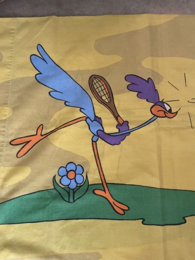 画像1: Looney Tunes Road Runner Yellow pillow case / ルーニーチューンズ、ロードランナーのイエロー、ピローケース