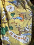 画像3: Looney Tunes Road Runner Yellow Box Fabric Sheet / ルーニーチューンズ、ロードランナーのイエロー、ボックスシーツ (3)