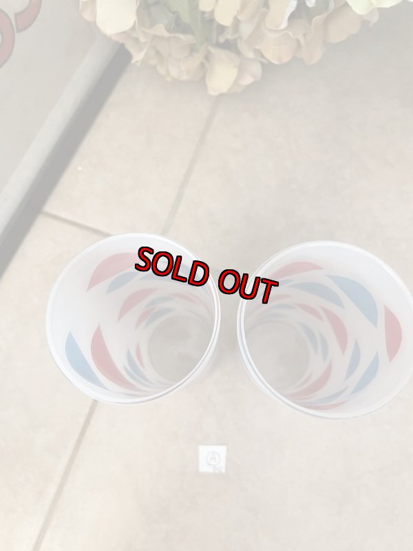 画像2:  Dairy Queen frosted glasses set of 2 (A) / ディリークィーン　半透明グラス　2個セット (2)