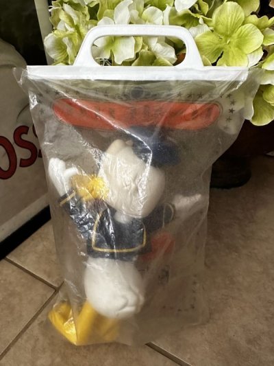 画像3: Disney DAKIN Donald Duck  Doll With Bag 70‘s / ディズニーのDakin社　袋入り、タグ付きのドナルドダック　ドール　フィギュア