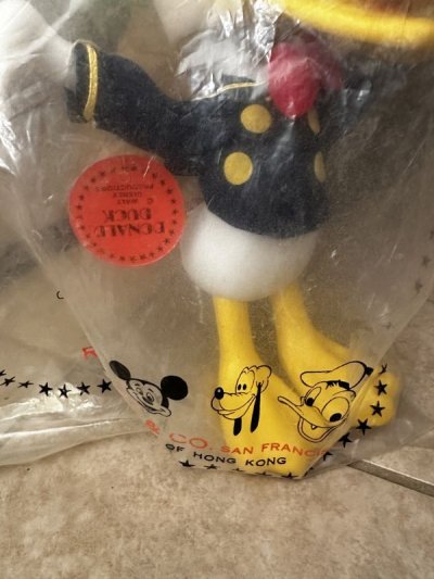 画像2: Disney DAKIN Donald Duck  Doll With Bag 70‘s / ディズニーのDakin社　袋入り、タグ付きのドナルドダック　ドール　フィギュア