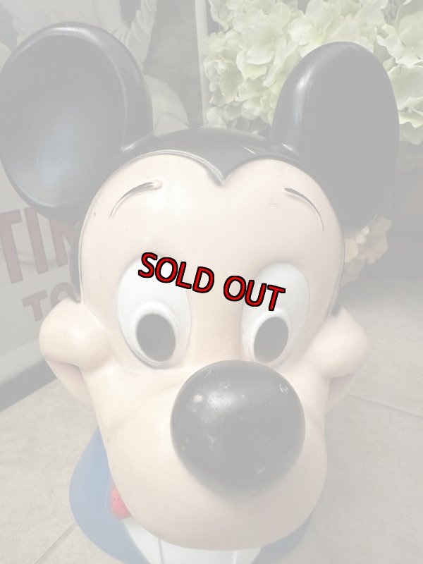 画像2: Disney Mickey Mouse plastic Face coin bank 1971 / ディズニーのミッキーマウス　プラスチック製　フェイス貯金箱 (2)