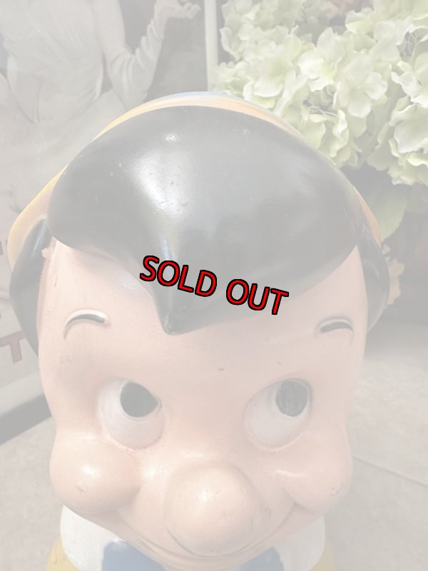 画像2: Disney Pinocchio plastic Face coin bank 1971 / ディズニーのピノキオ、プラスチック製　フェイス貯金箱 (2)
