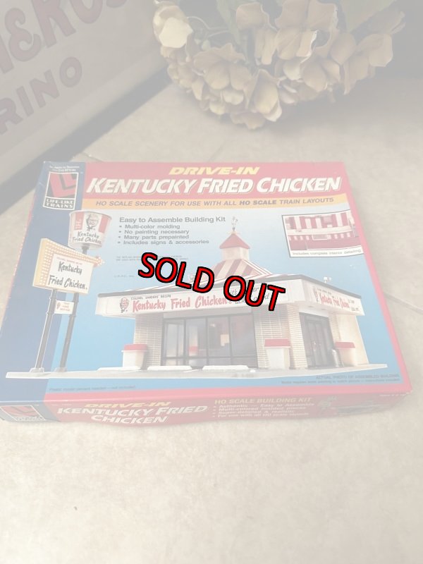 画像1: Kentucky fried chicken  Drive-In plastic model with box / ケンタッキーフライドチキン　箱入り　ドライブイン　プラモデル (1)