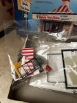 画像11: Kentucky fried chicken  Drive-In plastic model with box / ケンタッキーフライドチキン　箱入り　ドライブイン　プラモデル (11)