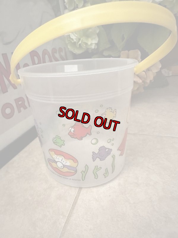 画像4: McDonald’s  Beach Toy plastic Bucket 1989 (A) / マクドナルド  ビーチトイ　透明バケツ　プラスチック製　ハッピーミール (4)