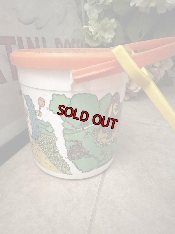 画像3: McDonald’s  Parade happy pail plastic White Bucket / マクドナルド  パレード　黄色いスコップ付き白バケツ　プラスチック製　ハッピーミール (3)