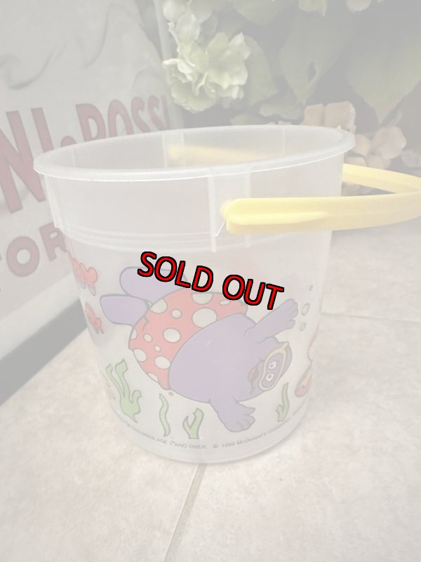 画像3: McDonald’s  Beach Toy plastic Bucket 1989 (A) / マクドナルド  ビーチトイ　透明バケツ　プラスチック製　ハッピーミール (3)