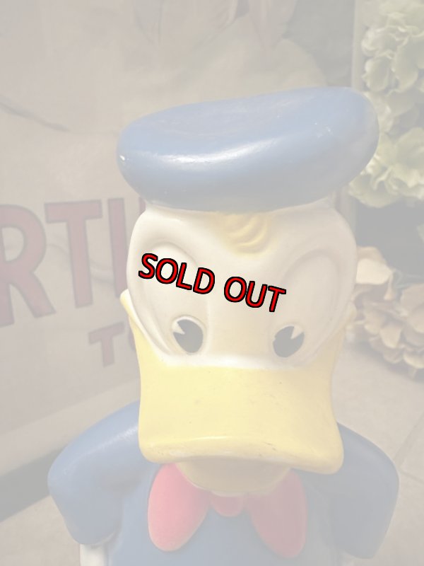 画像2: Disney Donald Duck Play Pal Vinyl doll coin bank / ディズニーのドナルドダック、プラスチック製　貯金箱 (2)