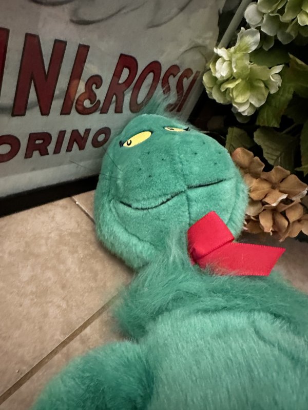 画像10: Grinch Dr Seuss  Macy’s Stuffed Plush Doll with Tag&Book 1997 / ドクター・スース　グリンチ 大きめ　タグ&ブック付きぬいぐるみ　 (10)