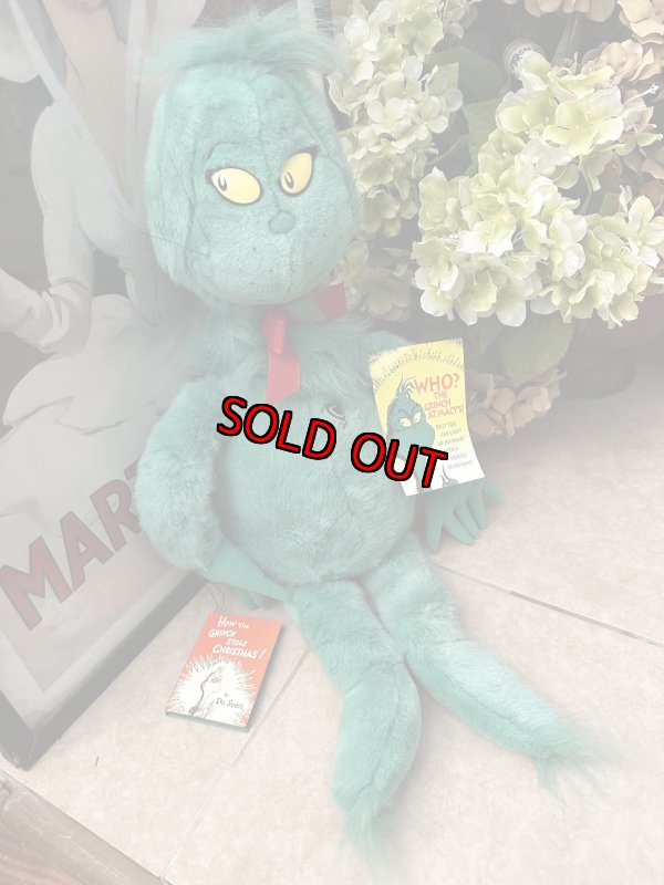 画像1: Grinch Dr Seuss  Macy’s Stuffed Plush Doll with Tag&Book 1997 / ドクター・スース　グリンチ 大きめ　タグ&ブック付きぬいぐるみ　 (1)