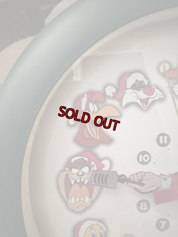画像3: Warner Bro.  Looney tunes Plastic wall clock 2000 /  ルーニーチューン　ワーナーブラザーズ　壁時計　 (3)