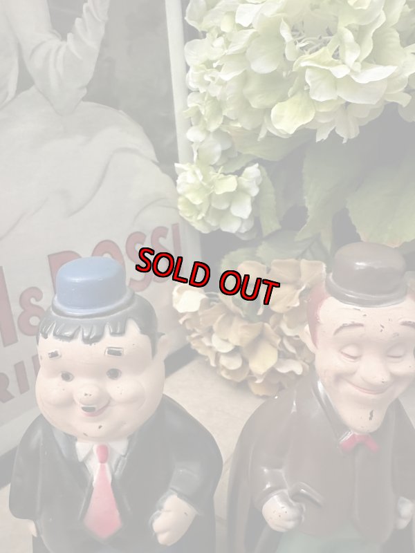 画像2: Laurel & Hardy Vinyl Coin Bank Play Pal  1974 / ローレル&ハーディ　プレイパル　コインバンク　貯金箱 (2)